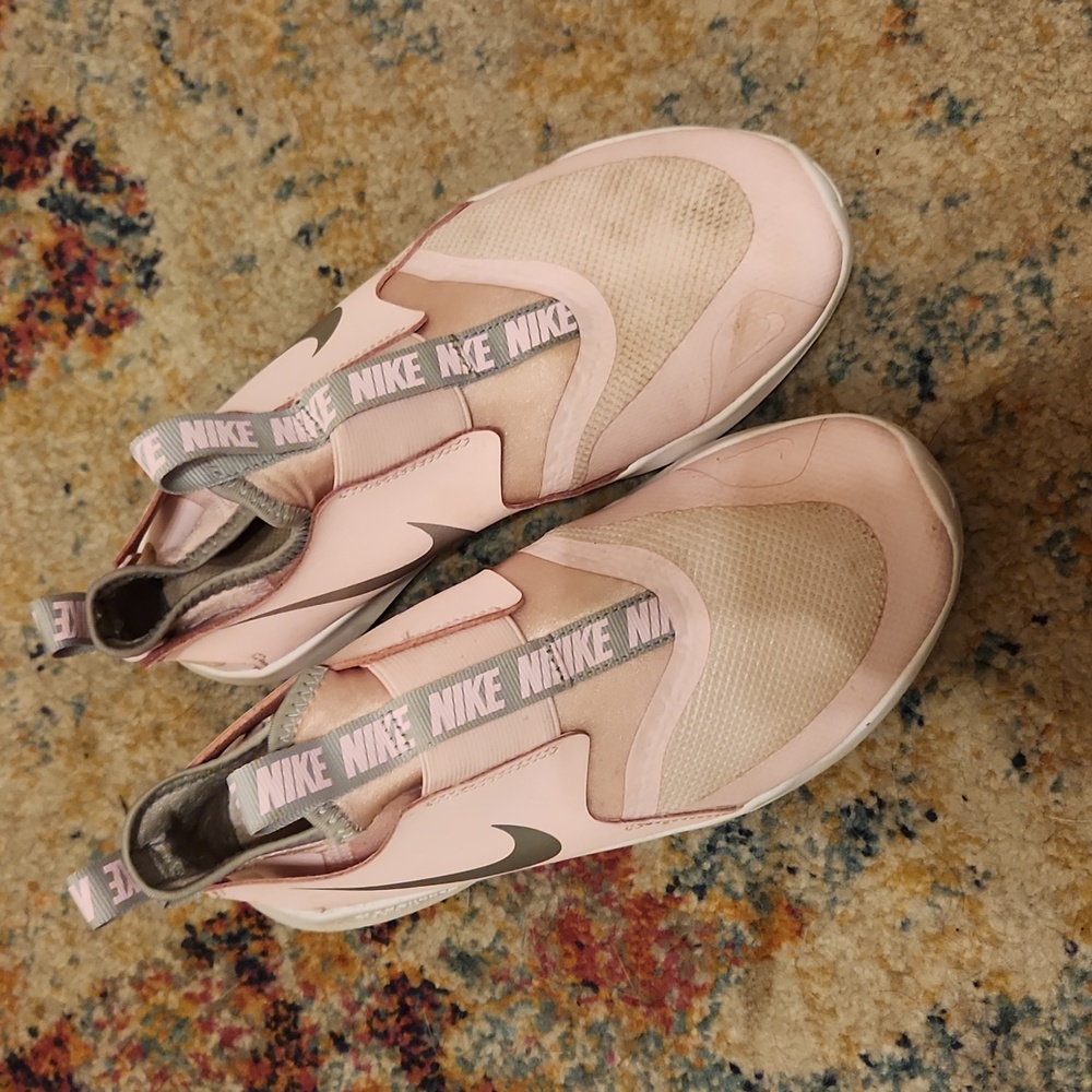 Nike flex runner size 4.5